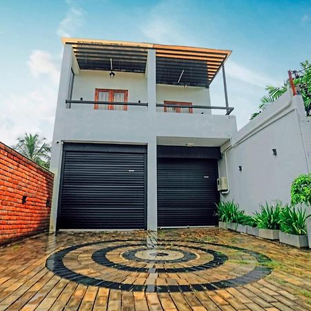 Urban Palm Villa Анурадхапура Экстерьер фото